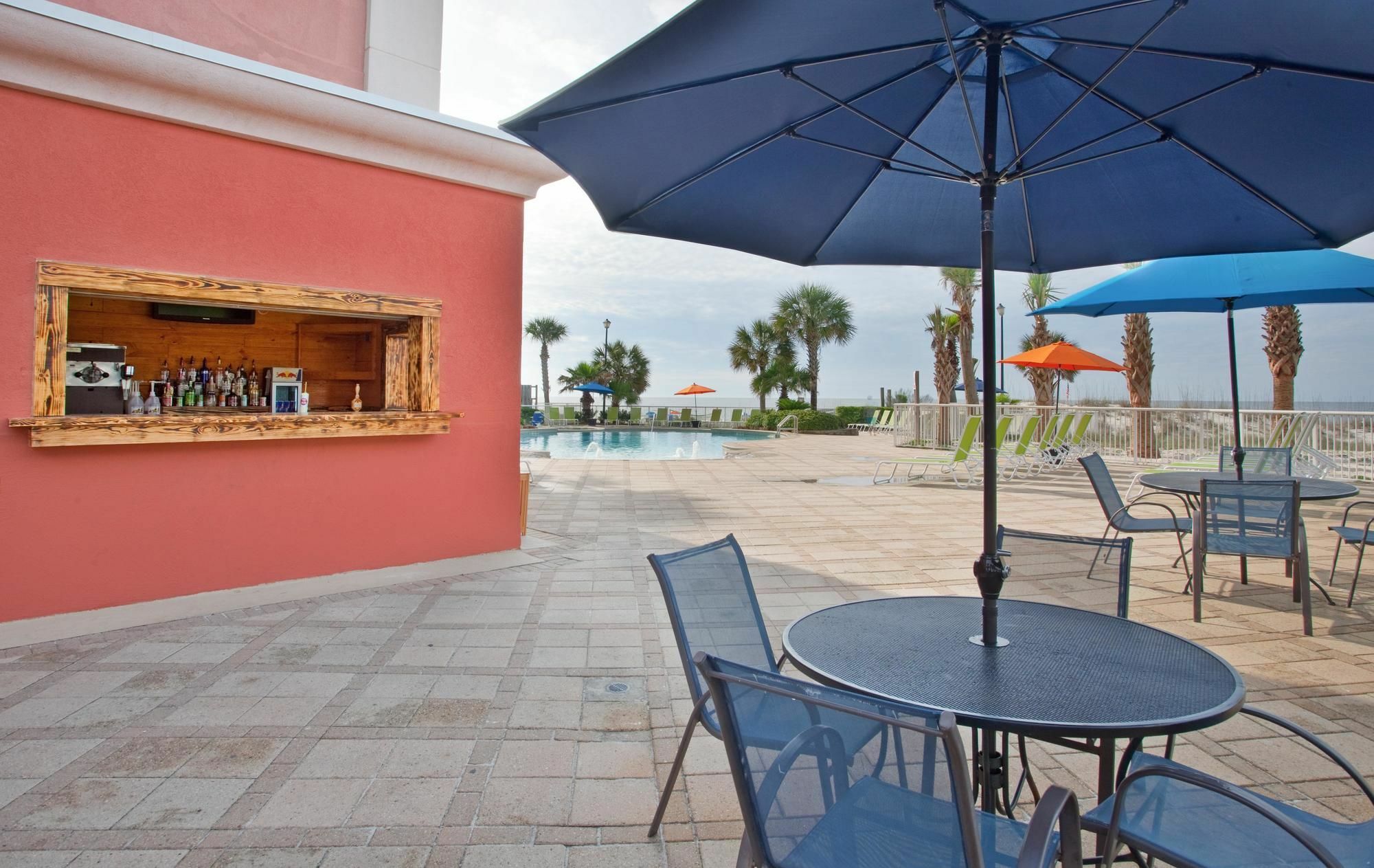 Holiday Inn Express Orange Beach - On The Beach, an IHG Hotel Exterior foto